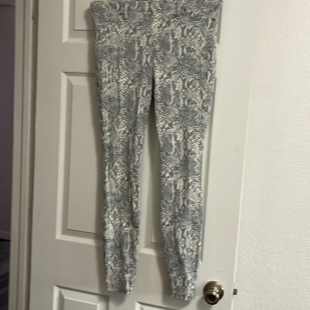 Snakeskin leggings